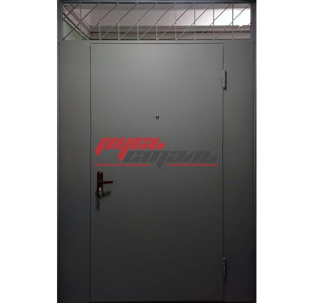 тамбурная дверь с решетчатой фрамугой